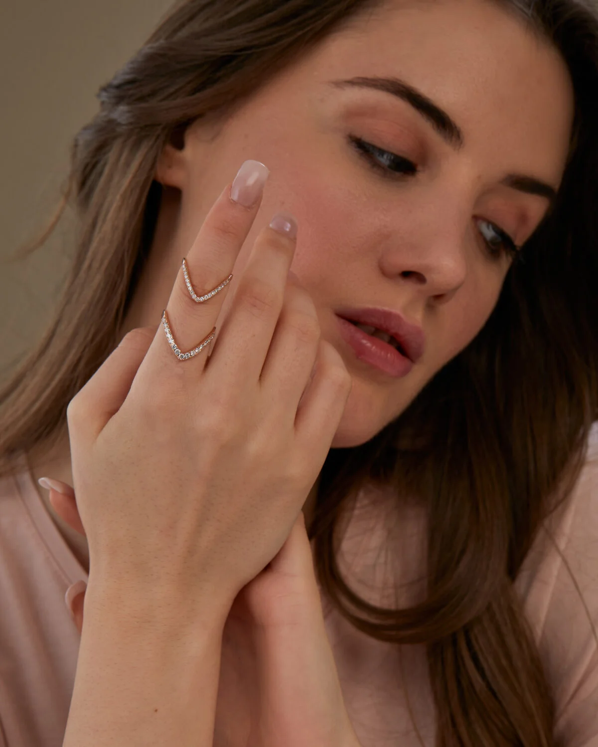Diamond Vanki Ring lifestyle shot